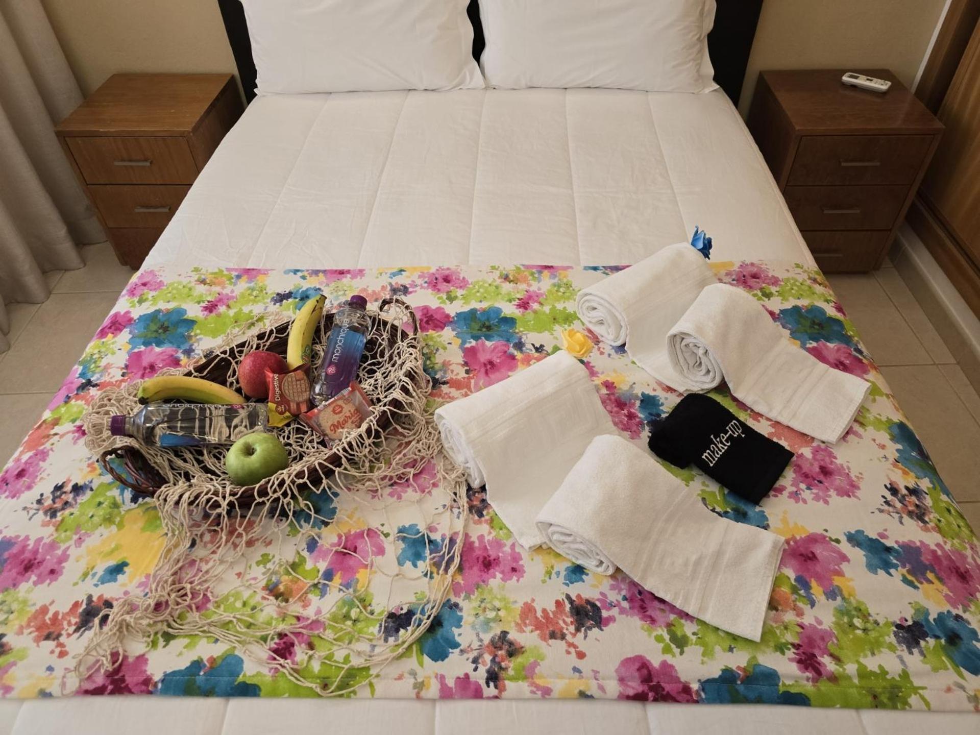 Lc'S Guesthouse Lagos Luaran gambar