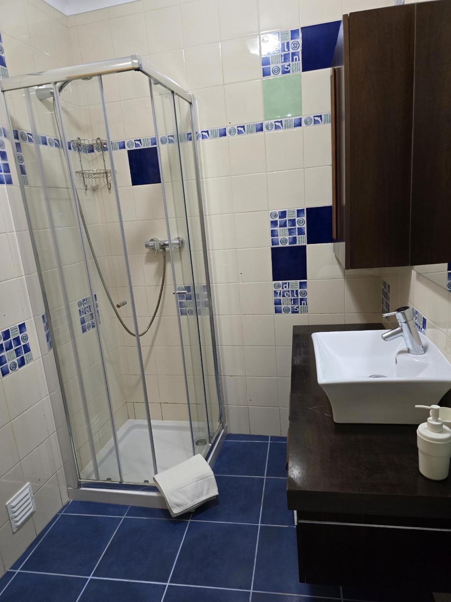 Lc'S Guesthouse Lagos Luaran gambar