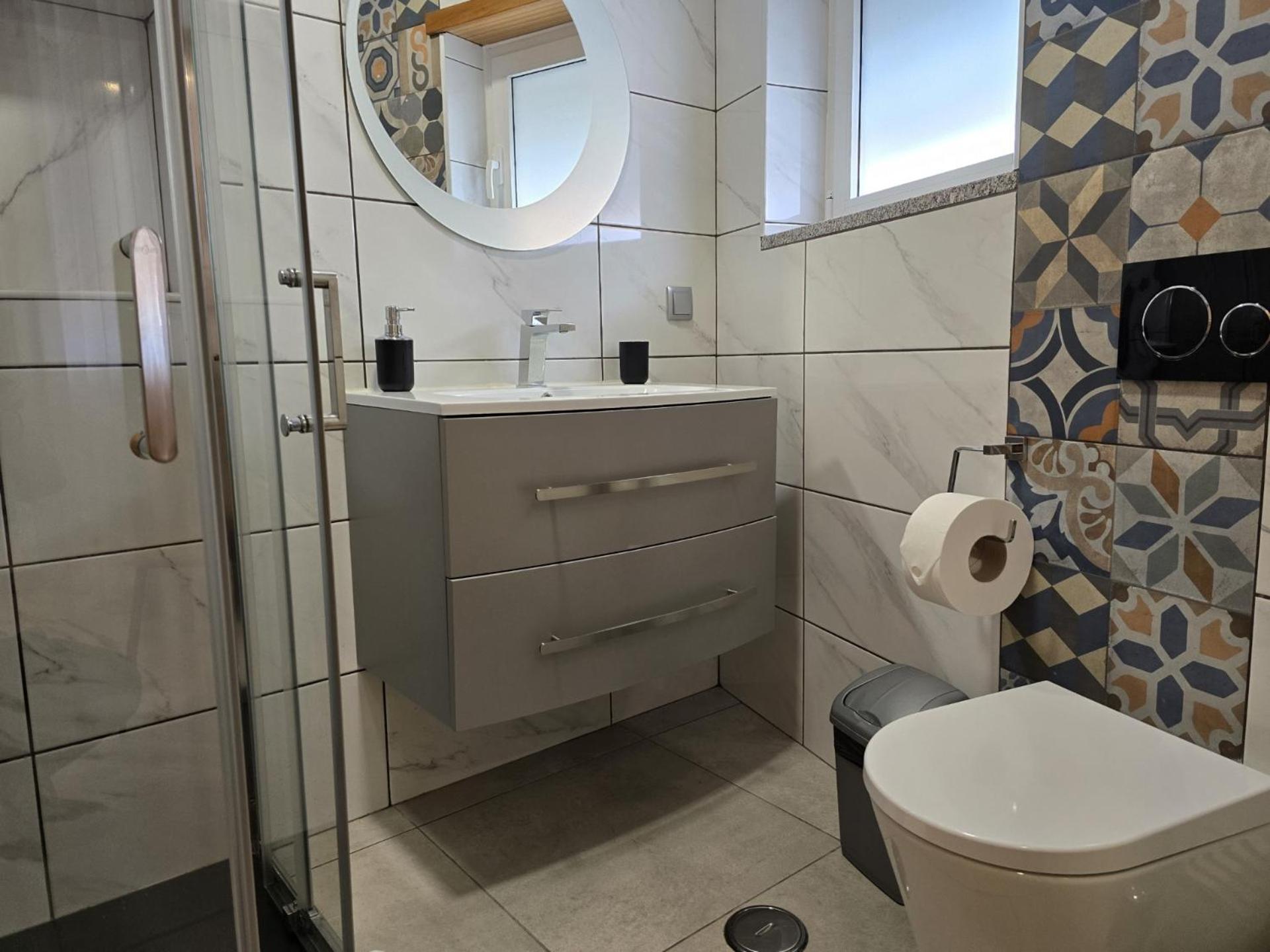 Lc'S Guesthouse Lagos Luaran gambar