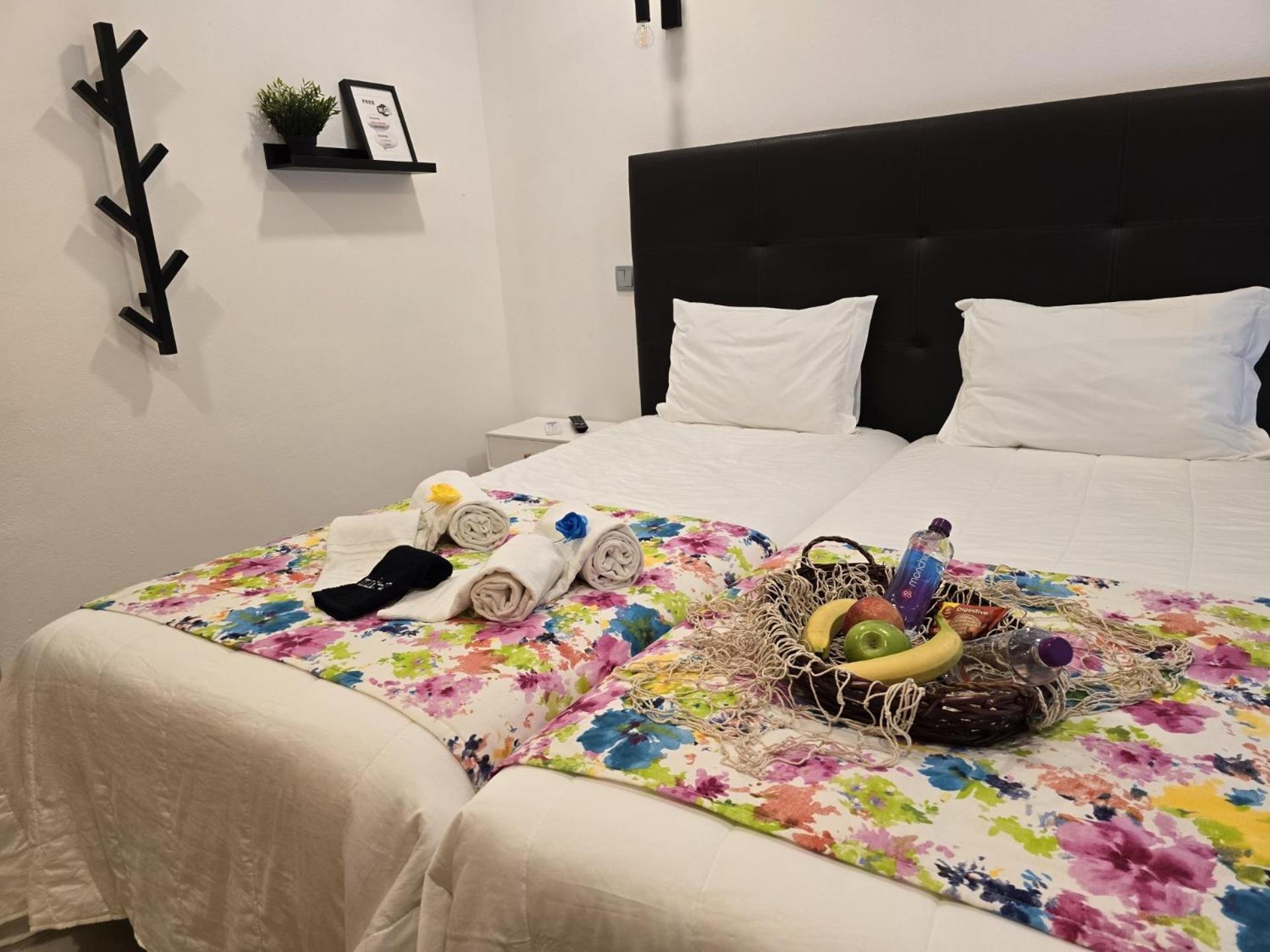 Lc'S Guesthouse Lagos Luaran gambar