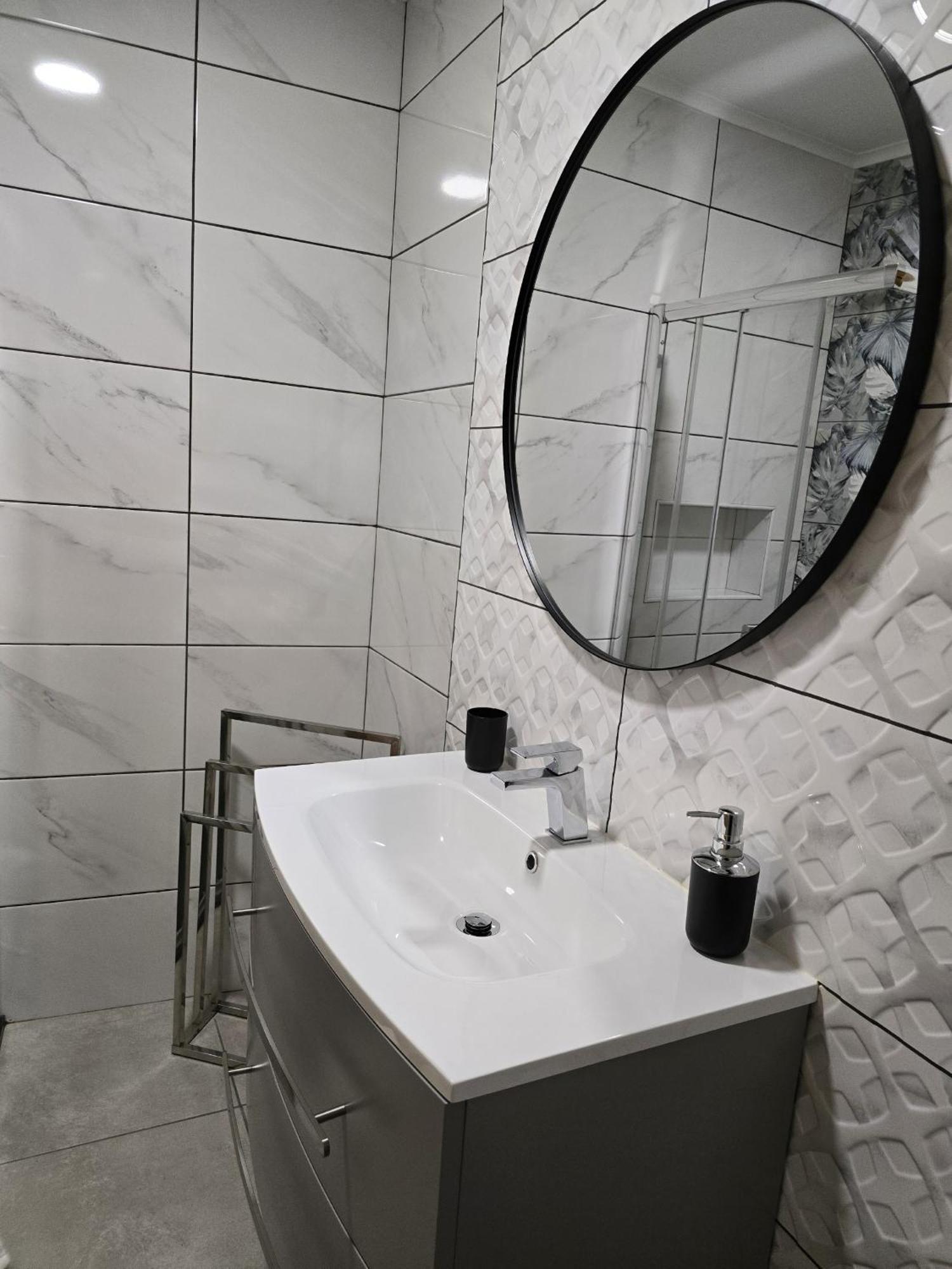 Lc'S Guesthouse Lagos Luaran gambar