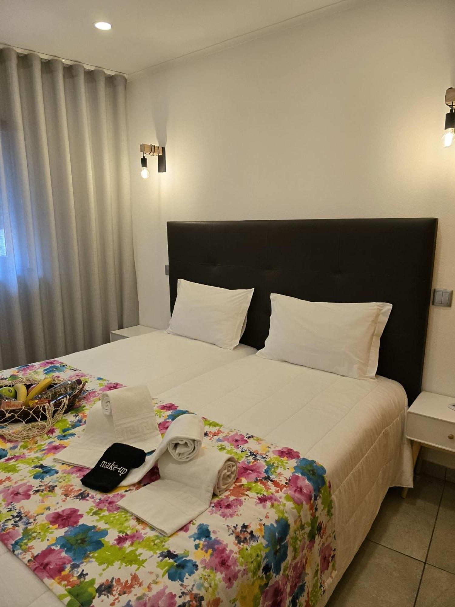 Lc'S Guesthouse Lagos Luaran gambar