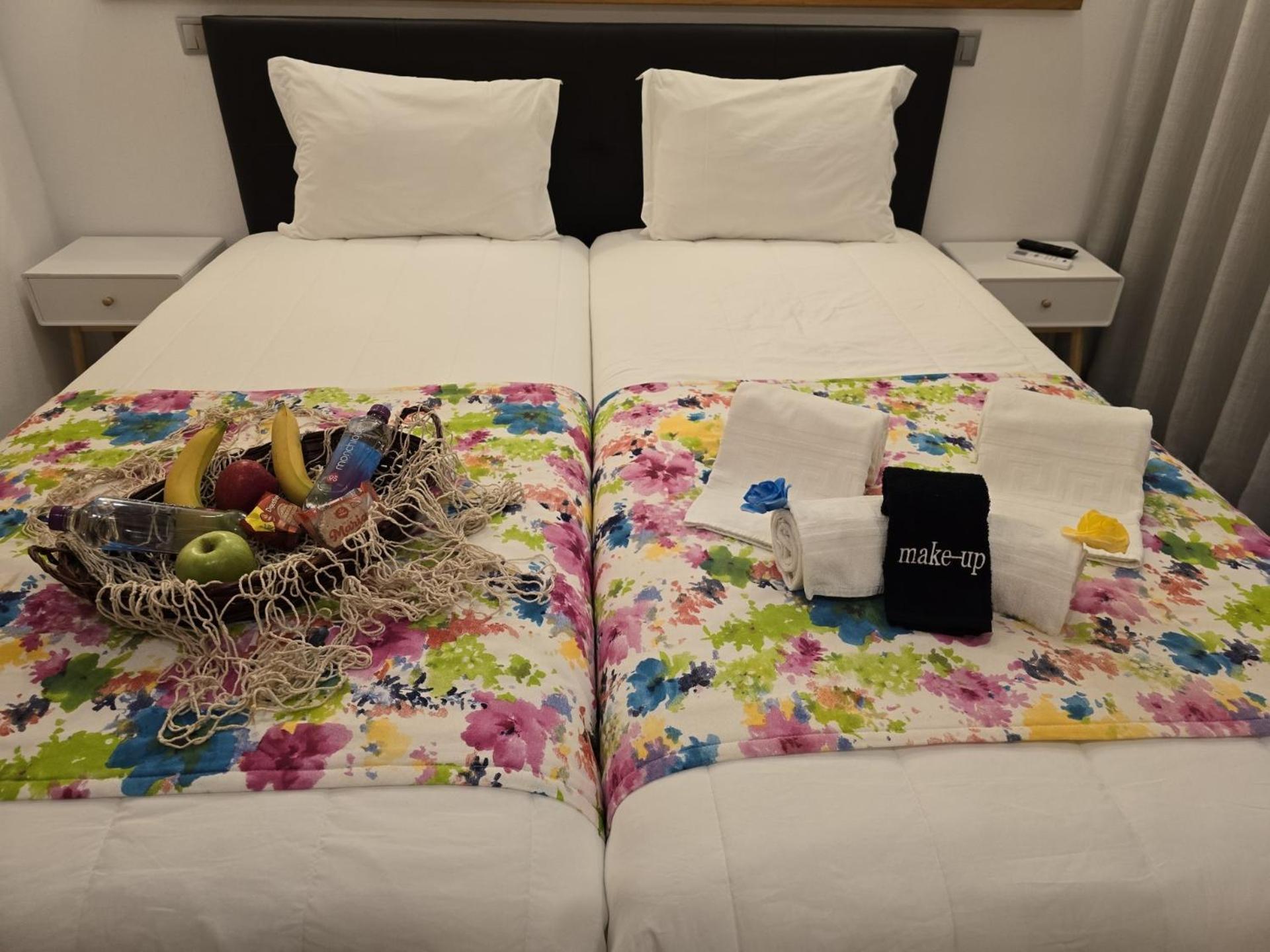Lc'S Guesthouse Lagos Luaran gambar