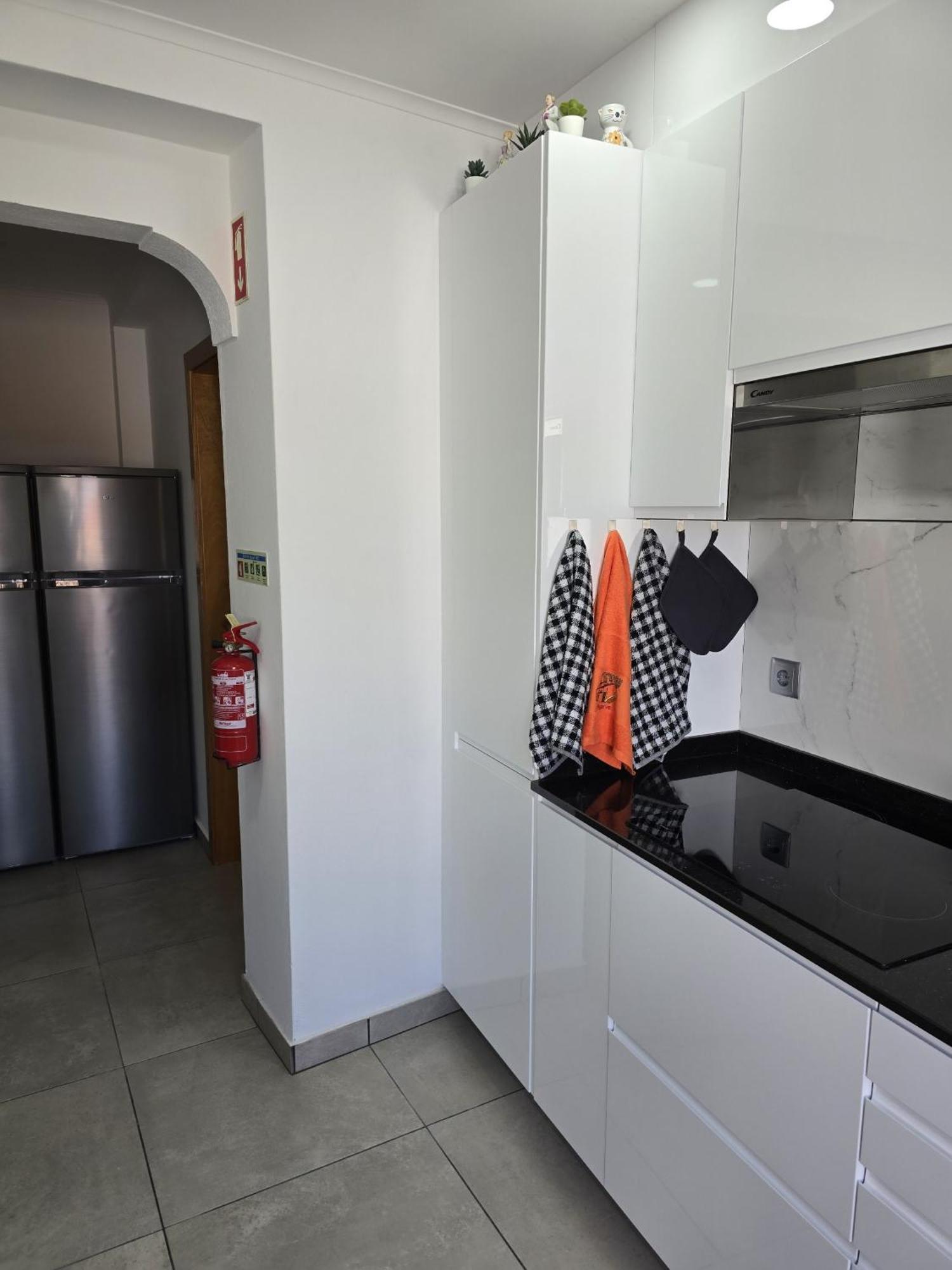 Lc'S Guesthouse Lagos Luaran gambar