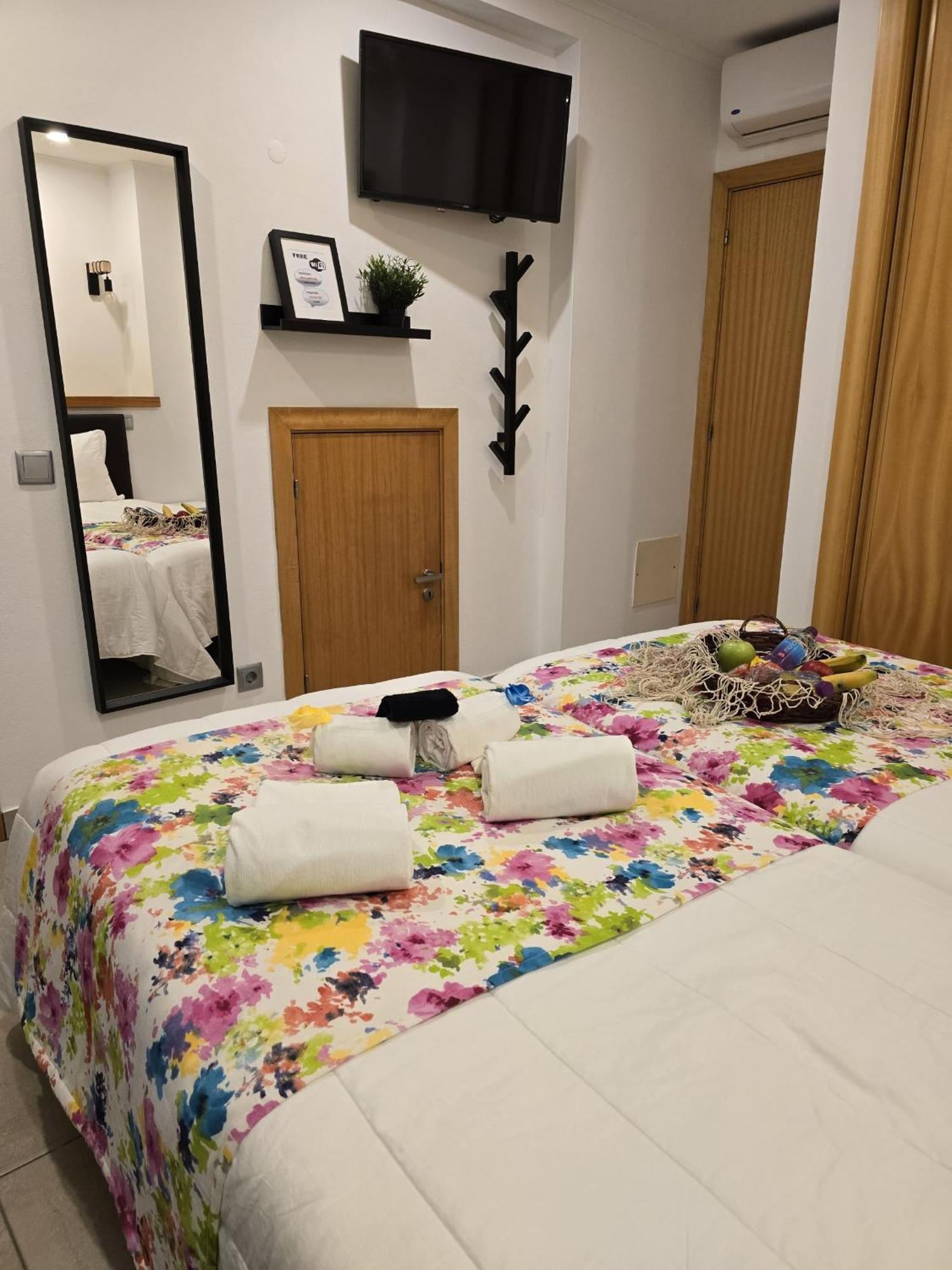 Lc'S Guesthouse Lagos Luaran gambar